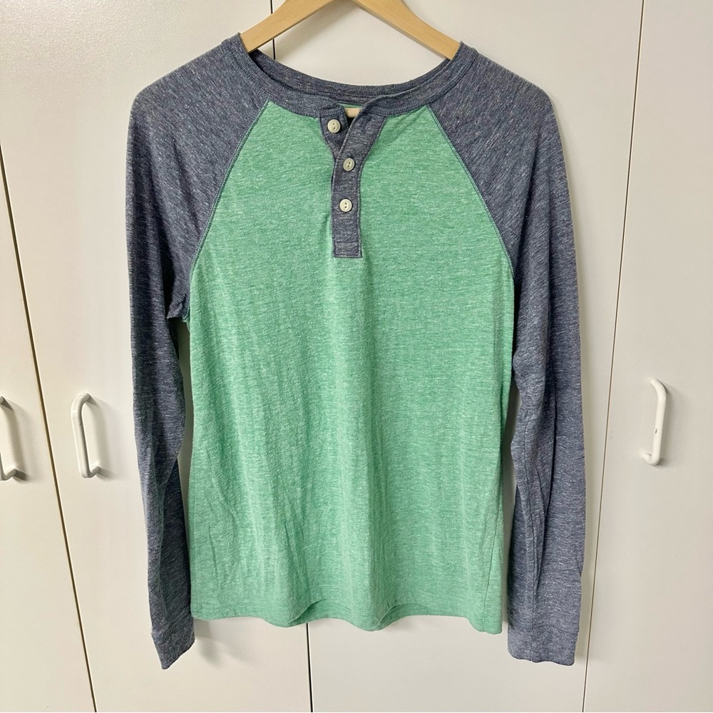 Urban Pipeline long sleeve henley shirt